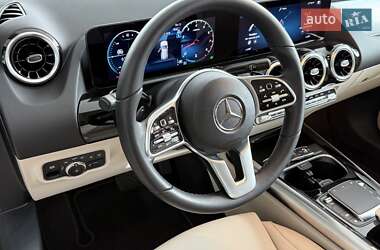 Внедорожник / Кроссовер Mercedes-Benz GLA-Class 2022 в 