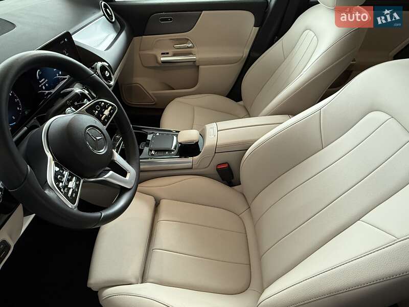 Внедорожник / Кроссовер Mercedes-Benz GLA-Class 2022 в Одессе