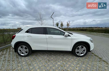 Внедорожник / Кроссовер Mercedes-Benz GLA-Class 2016 в 
