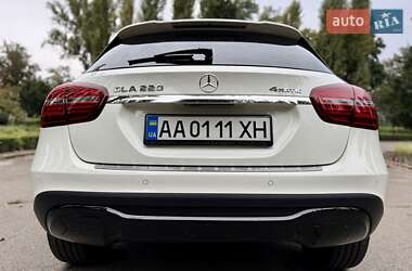 Внедорожник / Кроссовер Mercedes-Benz GLA-Class 2017 в 