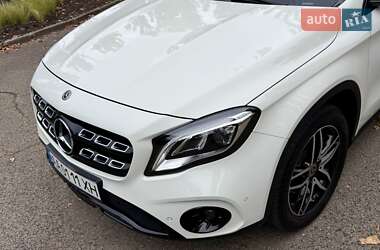 Внедорожник / Кроссовер Mercedes-Benz GLA-Class 2017 в 
