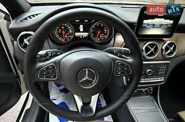 Внедорожник / Кроссовер Mercedes-Benz GLA-Class 2017 в 