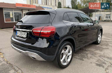 Внедорожник / Кроссовер Mercedes-Benz GLA-Class 2017 в 