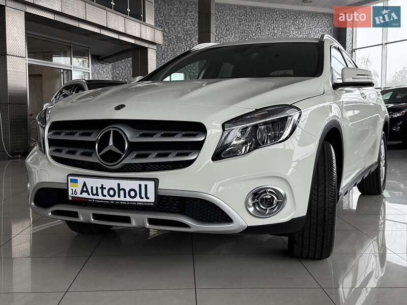 Внедорожник / Кроссовер Mercedes-Benz GLA-Class 2017 в 