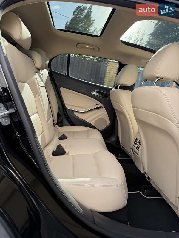 Внедорожник / Кроссовер Mercedes-Benz GLA-Class 2016 в Харькове