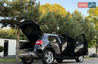 Внедорожник / Кроссовер Mercedes-Benz GLA-Class 2014 в 