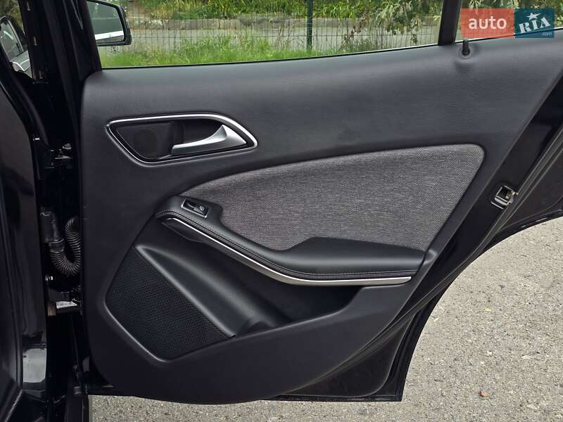 Позашляховик / Кросовер Mercedes-Benz GLA-Class 2014 в Хмельницькому
