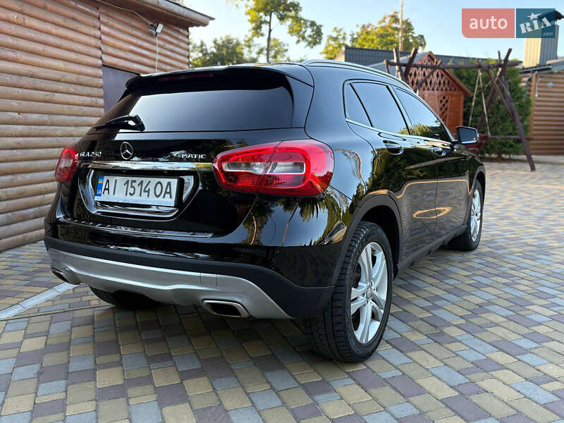 Внедорожник / Кроссовер Mercedes-Benz GLA-Class 2015 в Киеве