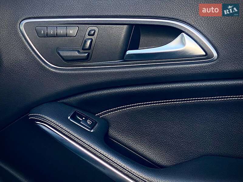 Позашляховик / Кросовер Mercedes-Benz GLA-Class 2016 в Дніпрі