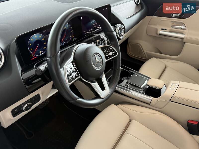 Внедорожник / Кроссовер Mercedes-Benz GLA-Class 2023 в Одессе
