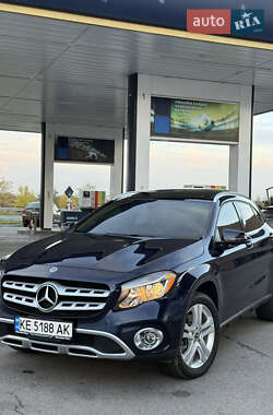 Позашляховик / Кросовер Mercedes-Benz GLA-Class 2017 в 
