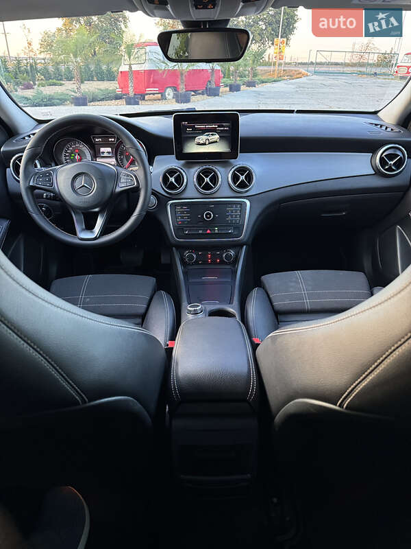 Внедорожник / Кроссовер Mercedes-Benz GLA-Class 2016 в Одессе