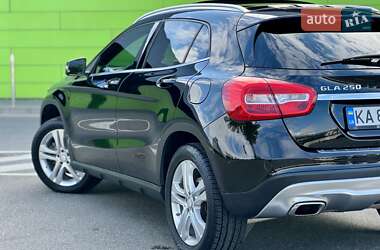 Позашляховик / Кросовер Mercedes-Benz GLA-Class 2016 в  фото 24 Позашляховик / Кросовер Mercedes-Benz GLA-Class 2016 в
