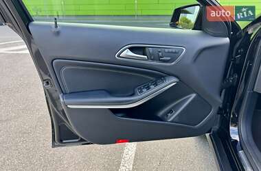 Позашляховик / Кросовер Mercedes-Benz GLA-Class 2016 в  фото 34 Позашляховик / Кросовер Mercedes-Benz GLA-Class 2016 в