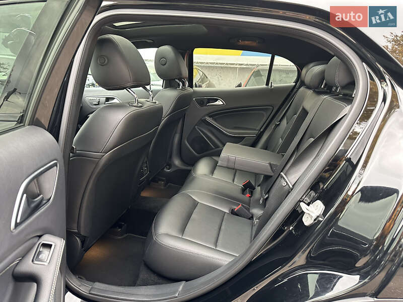Позашляховик / Кросовер Mercedes-Benz GLA-Class 2017 в Одесі