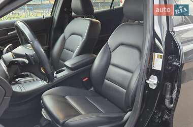 Внедорожник / Кроссовер Mercedes-Benz GLA-Class 2015 в 