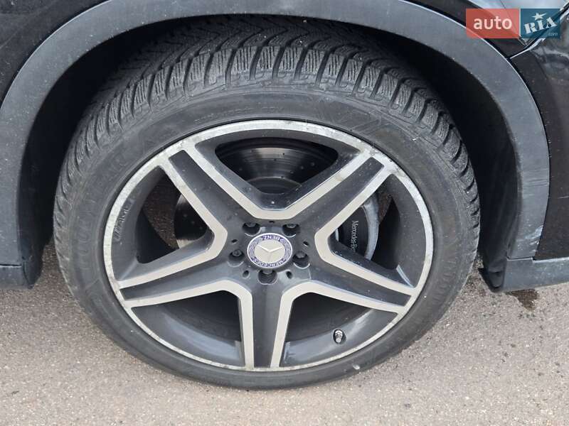 Внедорожник / Кроссовер Mercedes-Benz GLA-Class 2015 в Киеве