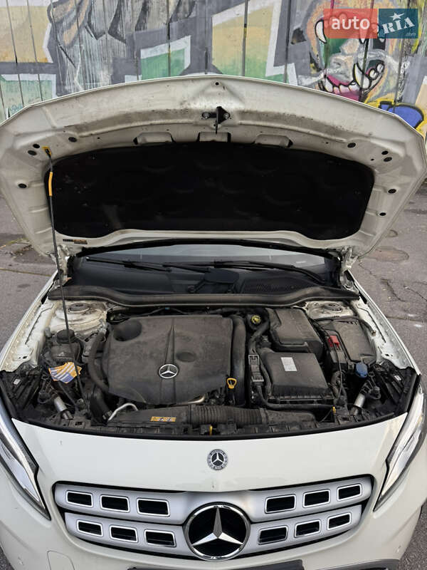 Внедорожник / Кроссовер Mercedes-Benz GLA-Class 2017 в Киеве фото 22 Внедорожник / Кроссовер Mercedes-Benz GLA-Class 2017 в Киеве