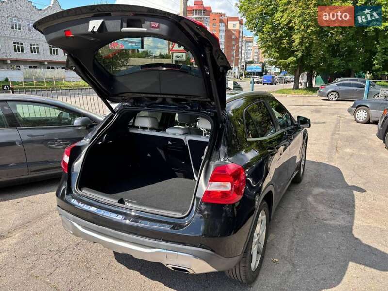 Внедорожник / Кроссовер Mercedes-Benz GLA-Class 2019 в Полтаве