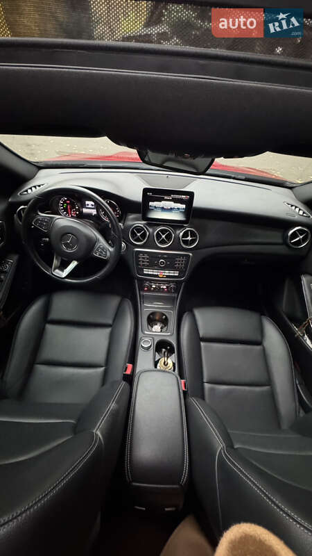 Позашляховик / Кросовер Mercedes-Benz GLA-Class 2019 в Києві