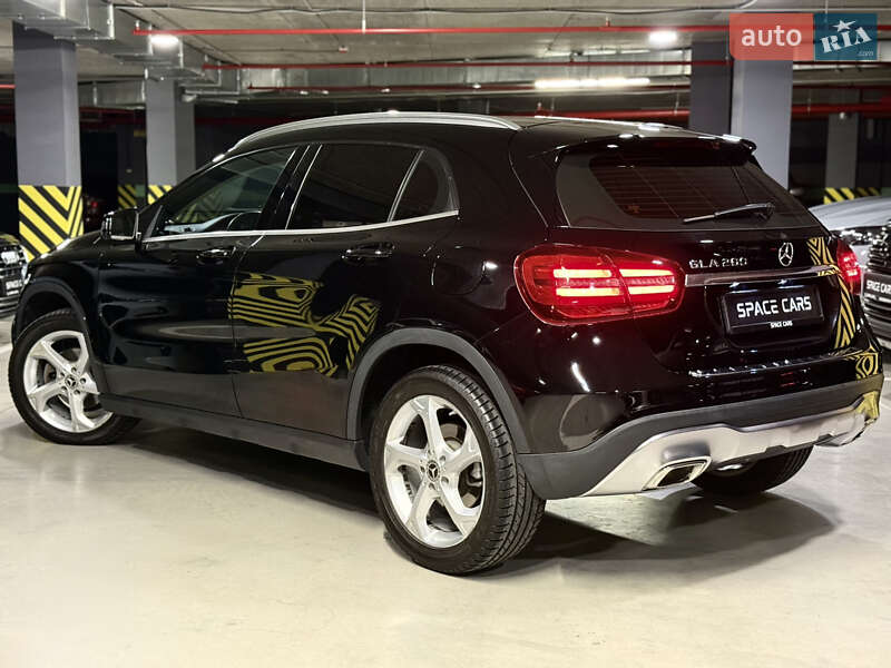 Позашляховик / Кросовер Mercedes-Benz GLA-Class 2017 в Києві фото 10 Позашляховик / Кросовер Mercedes-Benz GLA-Class 2017 в Києві