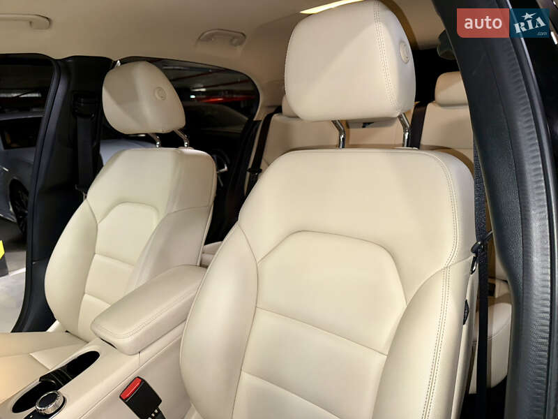 Позашляховик / Кросовер Mercedes-Benz GLA-Class 2017 в Києві фото 19 Позашляховик / Кросовер Mercedes-Benz GLA-Class 2017 в Києві