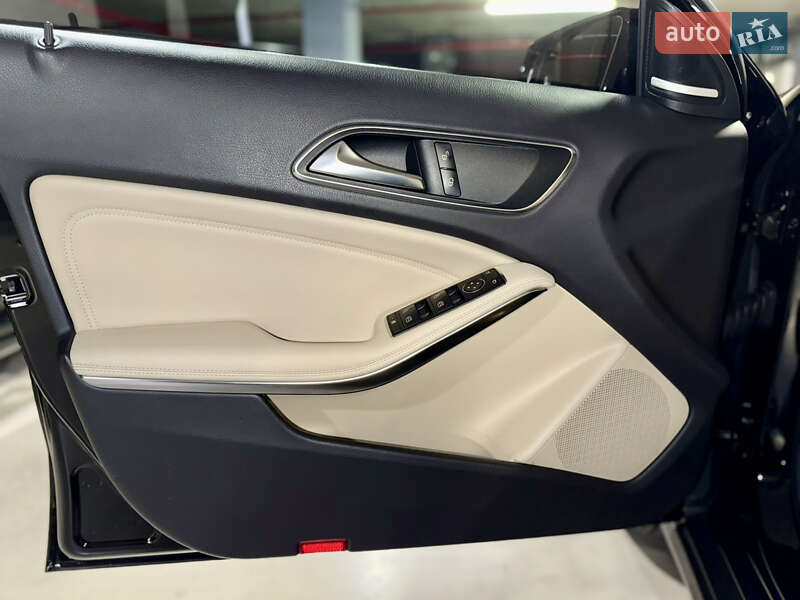 Позашляховик / Кросовер Mercedes-Benz GLA-Class 2017 в Києві фото 24 Позашляховик / Кросовер Mercedes-Benz GLA-Class 2017 в Києві