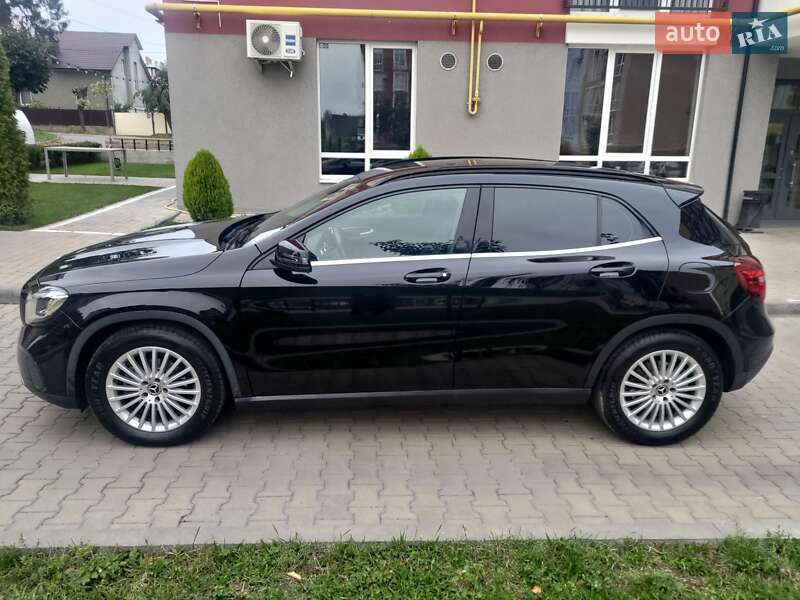 Внедорожник / Кроссовер Mercedes-Benz GLA-Class 2017 в Черновцах