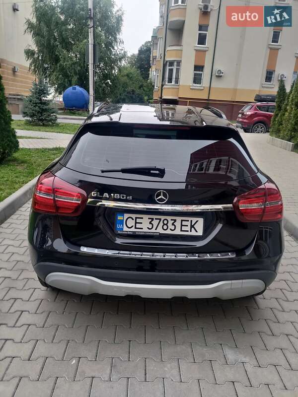 Внедорожник / Кроссовер Mercedes-Benz GLA-Class 2017 в Черновцах