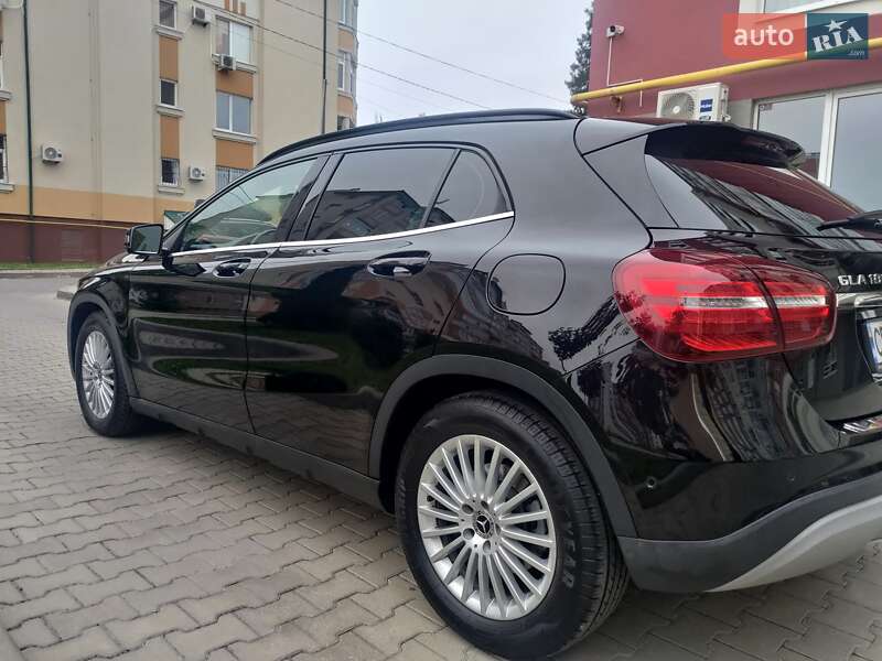Внедорожник / Кроссовер Mercedes-Benz GLA-Class 2017 в Черновцах