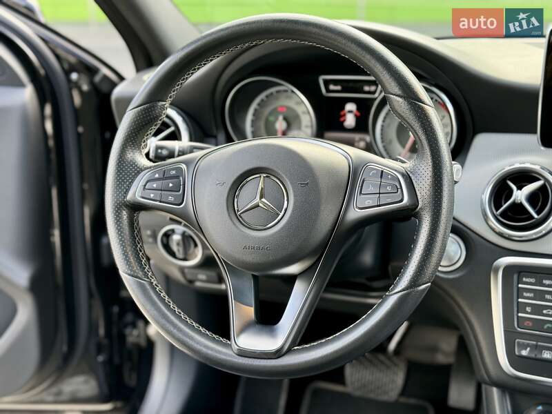 Внедорожник / Кроссовер Mercedes-Benz GLA-Class 2016 в Киеве фото 51 Внедорожник / Кроссовер Mercedes-Benz GLA-Class 2016 в Киеве