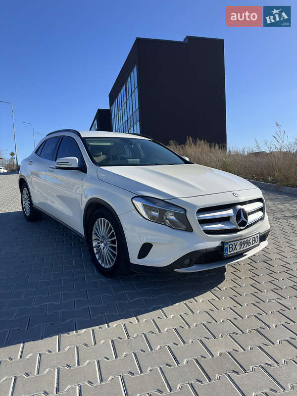 Mercedes-Benz GLA-Class 2015