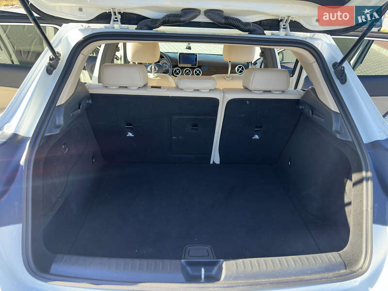 Позашляховик / Кросовер Mercedes-Benz GLA-Class 2015 в Тернополі