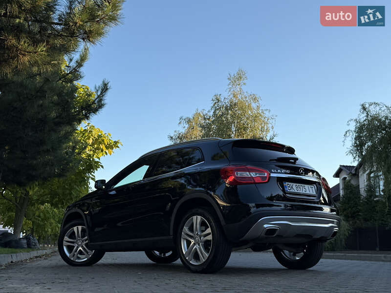 Позашляховик / Кросовер Mercedes-Benz GLA-Class 2014 в Одесі фото 6 Позашляховик / Кросовер Mercedes-Benz GLA-Class 2014 в Одесі