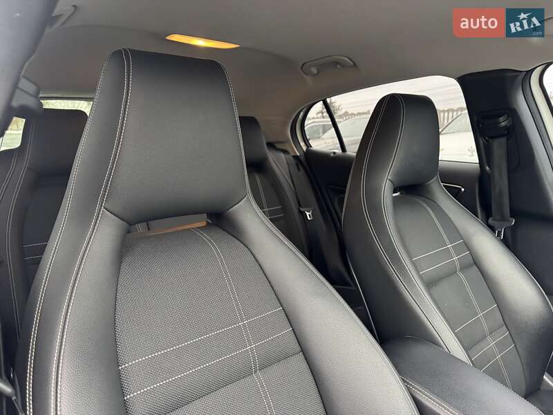 Внедорожник / Кроссовер Mercedes-Benz GLA-Class 2016 в Тернополе