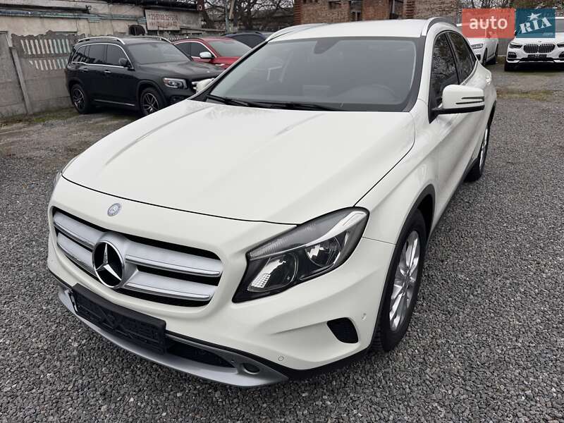 Внедорожник / Кроссовер Mercedes-Benz GLA-Class 2016 в Тернополе
