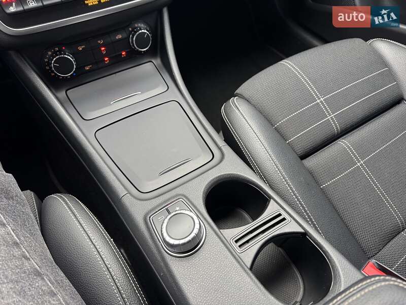 Внедорожник / Кроссовер Mercedes-Benz GLA-Class 2016 в Тернополе