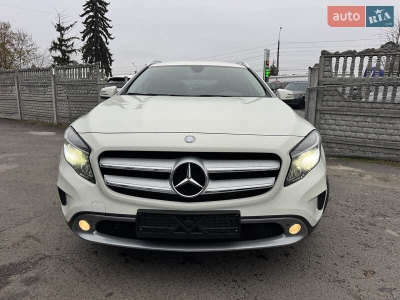 Внедорожник / Кроссовер Mercedes-Benz GLA-Class 2016 в Тернополе