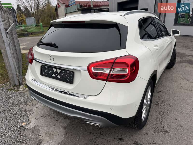 Внедорожник / Кроссовер Mercedes-Benz GLA-Class 2016 в Тернополе