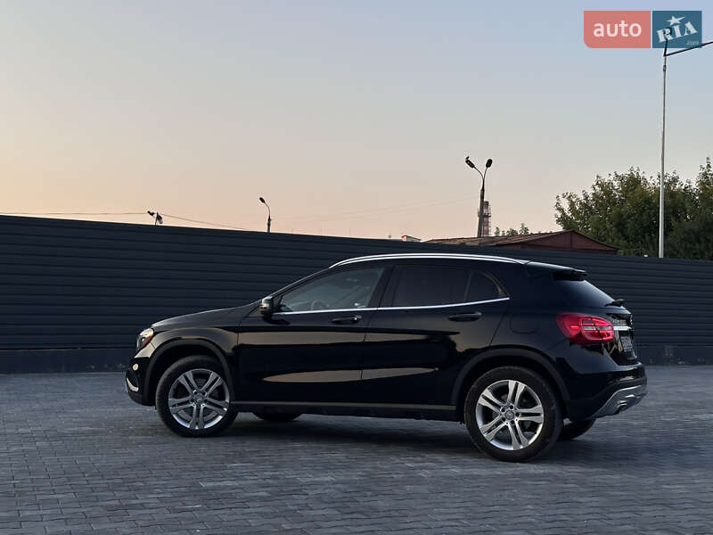 Позашляховик / Кросовер Mercedes-Benz GLA-Class 2015 в Хмельницькому