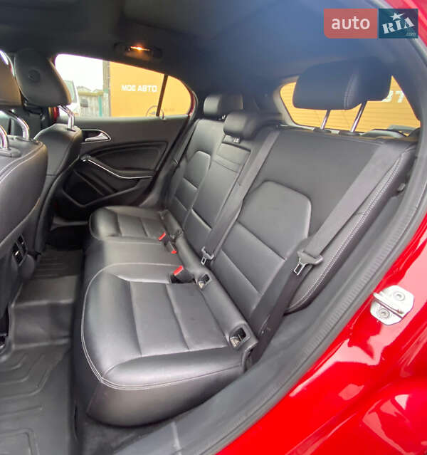 Позашляховик / Кросовер Mercedes-Benz GLA-Class 2018 в Рівному