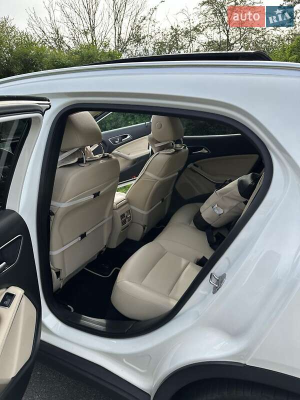 Внедорожник / Кроссовер Mercedes-Benz GLA-Class 2018 в Харькове