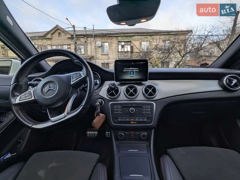Позашляховик / Кросовер Mercedes-Benz GLA-Class 2016 в Одесі