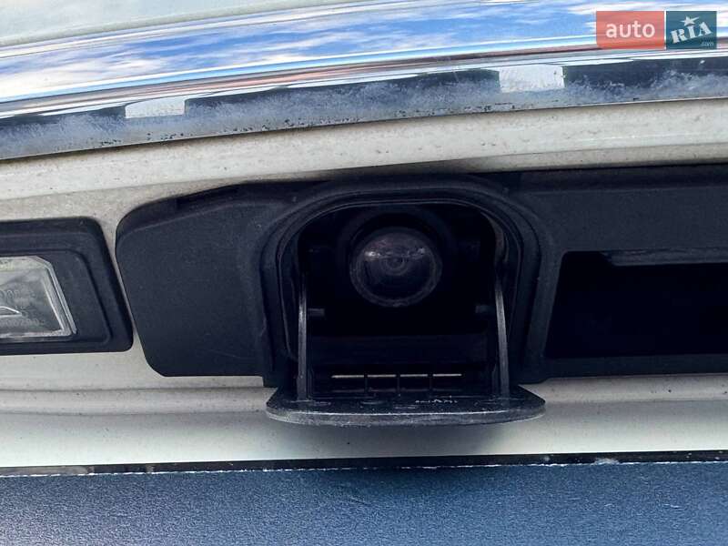 Внедорожник / Кроссовер Mercedes-Benz GLA-Class 2015 в Ровно