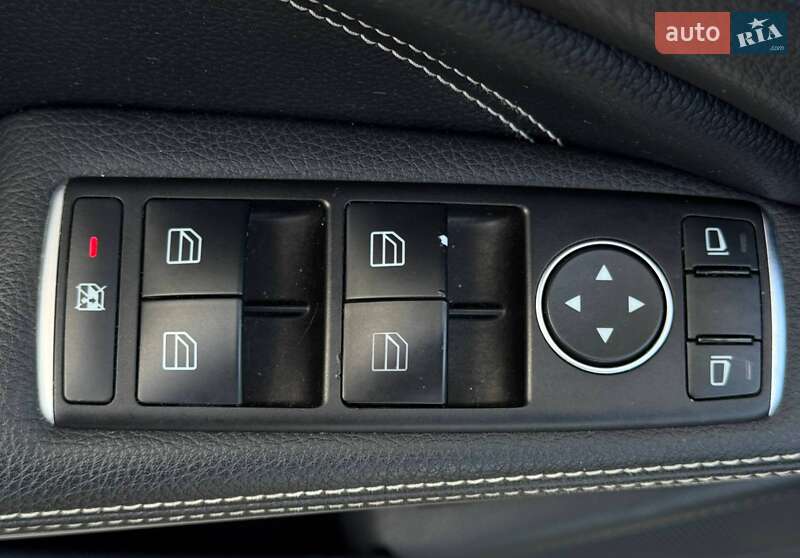 Внедорожник / Кроссовер Mercedes-Benz GLA-Class 2015 в Ровно