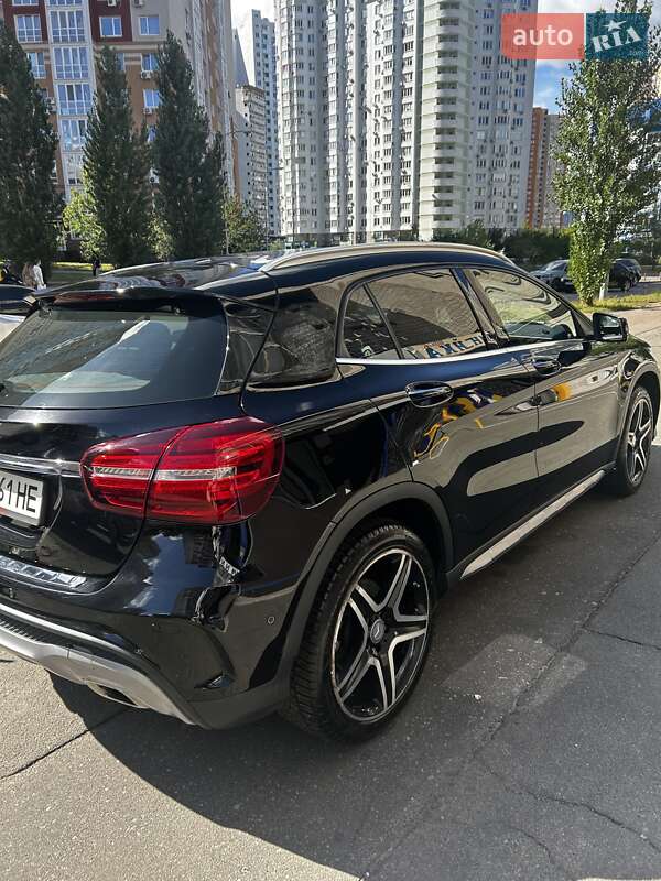 Внедорожник / Кроссовер Mercedes-Benz GLA-Class 2015 в Киеве