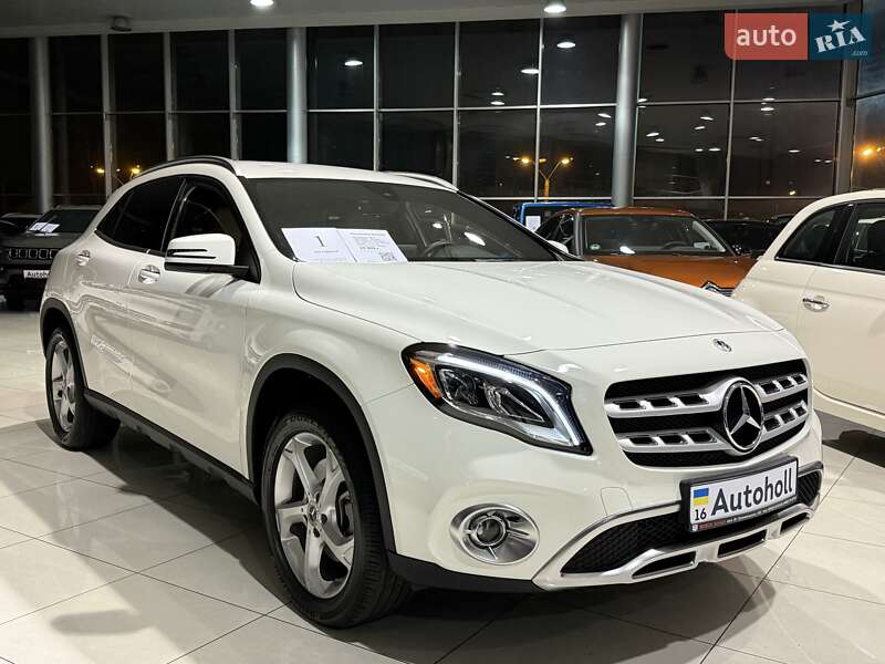 Внедорожник / Кроссовер Mercedes-Benz GLA-Class 2019 в Одессе