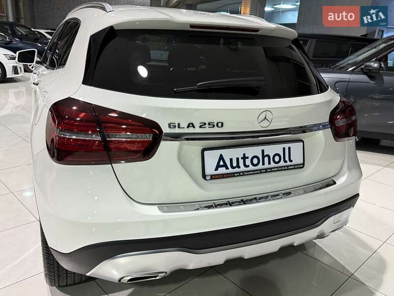 Внедорожник / Кроссовер Mercedes-Benz GLA-Class 2019 в Одессе