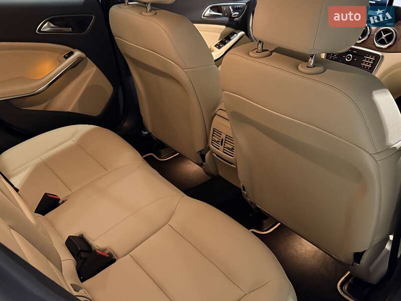 Внедорожник / Кроссовер Mercedes-Benz GLA-Class 2019 в Одессе