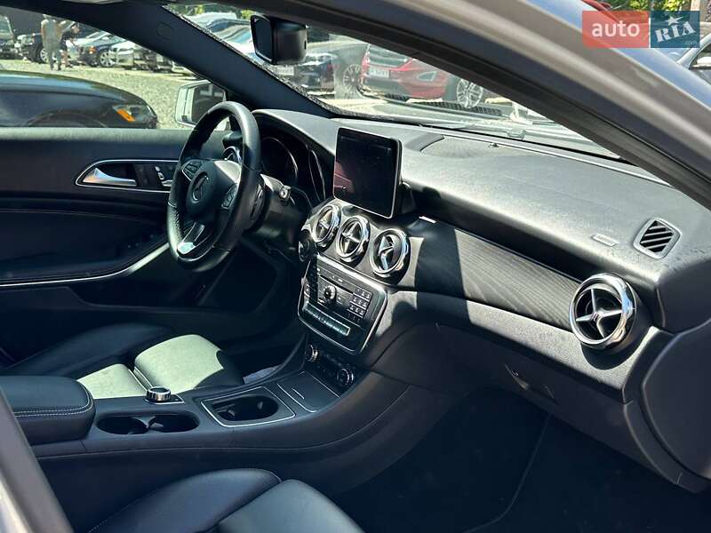 Позашляховик / Кросовер Mercedes-Benz GLA-Class 2019 в Вінниці